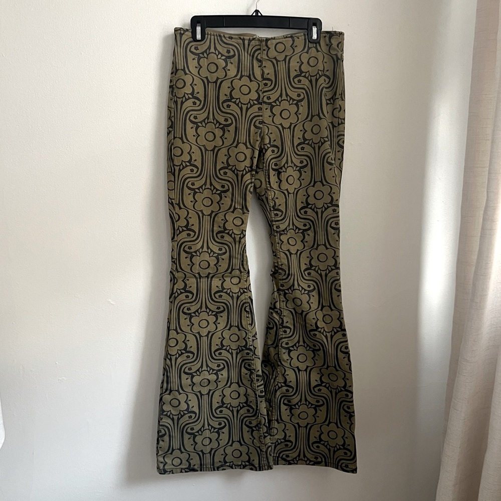 We The Free Penny Pull-On Printed Flare Jeans, SIZE 30